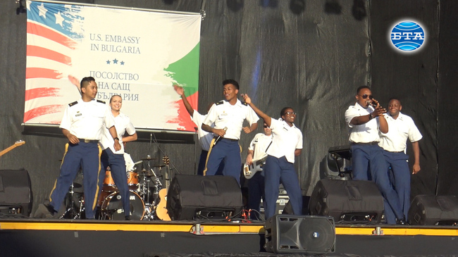 Армейският оркестър и хор на Въоръжените сили на САЩ в Европа изнесоха концерт в София