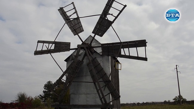 Единствената работеща вятърна мелница в Лудогорието се намира край разградското село Беленци