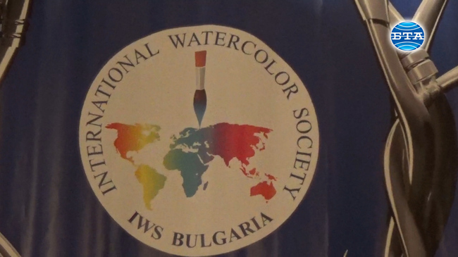 Художници нарисуваха най-дългия акварел във Варна