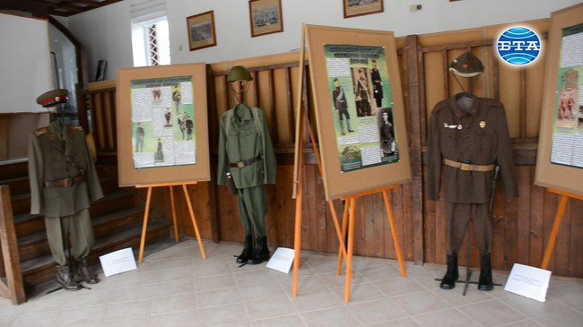 Изложба представя промяната в българските военни униформи през годините