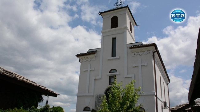 Гложенският манастир векове съхранява историята и вярата високо в планината