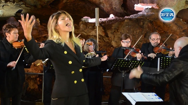 Първото издание на фестивала "Музика в пещерата" събра много меломани в "Леденика"