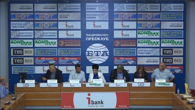 С хаотични действия на Държавен фонд „Земеделие” се съботират доставките на мляко и плодове за учениците.