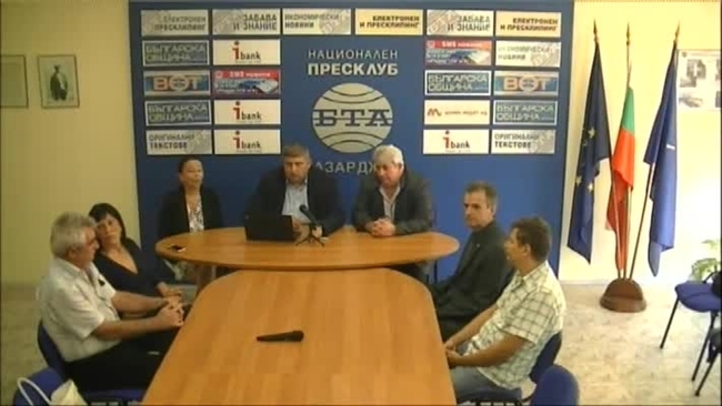 ДЕМОКРАТИЧНА БЪЛГАРИЯ ОБЕДИНЕНИЕ в Пазарджик представя кандидата за кмет на общината Николай Янев и листата си за  общински съветници