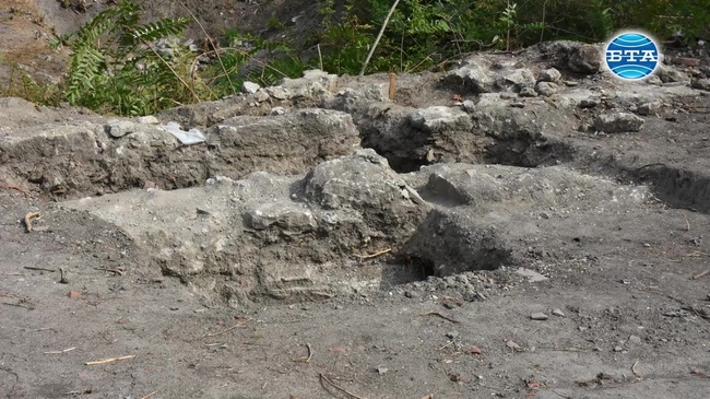 Нов сектор от западната крепостна стена на антична Бонония, керамични лули и монети са открити при археологически разкопки във Видин