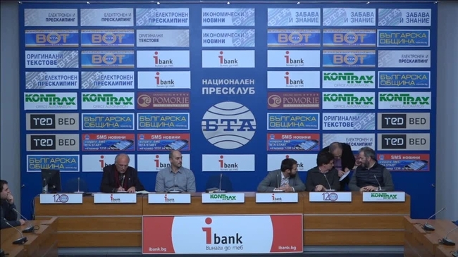 Среща с преподавателите от Мадридския архитектурен факултет Енрике Аренас, Луис Басабе и Луис Паласиос по повод участието им в инициативата „Нова София 2022"