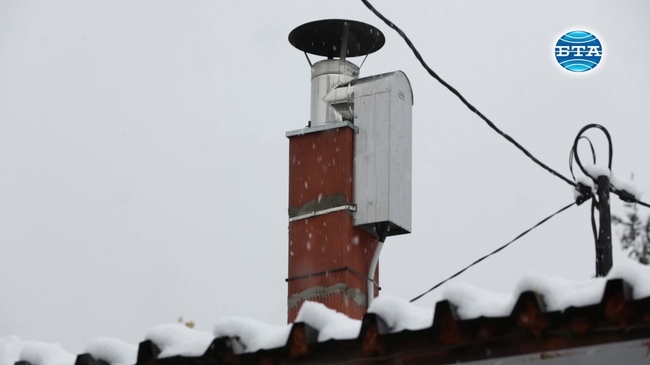 Иновативни филтри пречистват максимално дима от десет комина в столичния район "Красна поляна"