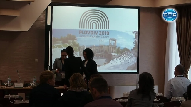 Министърът на туризма Николина Ангелкова откри в пловдивското село Марково 10-та Международна среща по туризъм.