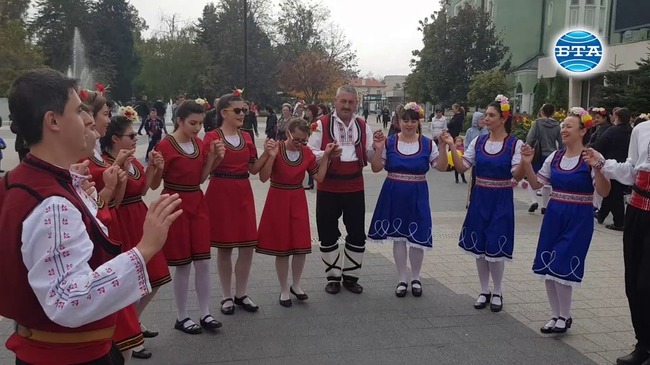 Търговище бе домакин на фолклорния фестивал "Джумалийско надиграване"