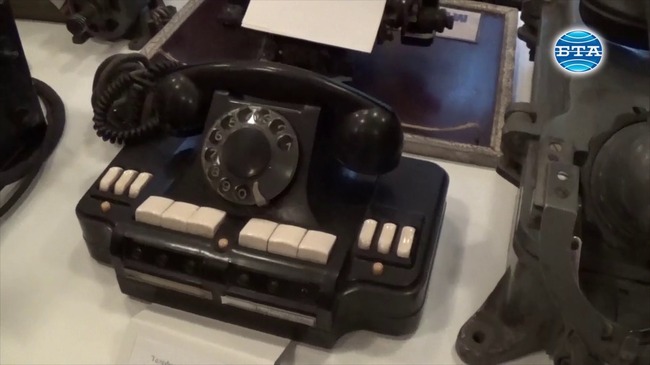 Излязла от употреба радио и свързочна техника е част от музейната колекция на военно формирование 26 800 във Варна