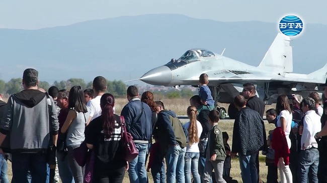 Ден на отворени врати в авиобаза Граф Игнатиево