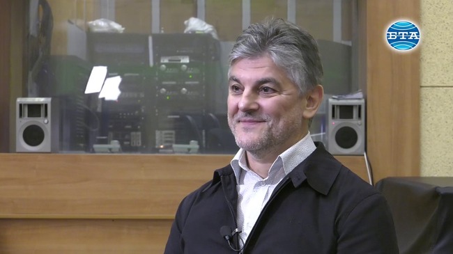 Петото издание на фестивала "Жълтите павета" ще се проведе в два български града - София и Габрово