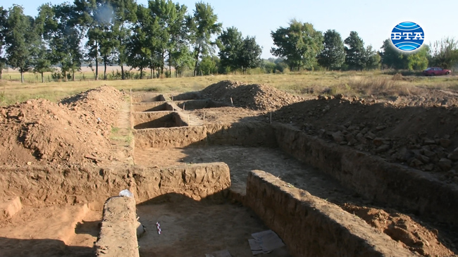 В рамките на тазгодишния археологически сезон край видинското село Балей са открити над 50 керамични съда