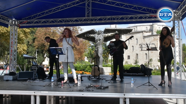 Музикалният етнопроект "Белонога" гостува в Разград