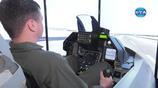 В София бе показан F-16 тренажор