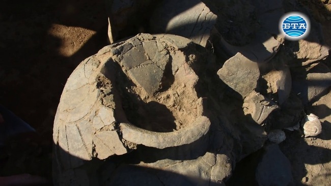 Още в началото на тазгодишния археологически сезон край видинското село Балей откриха съдове инкрустирана керамика на над 3000 години