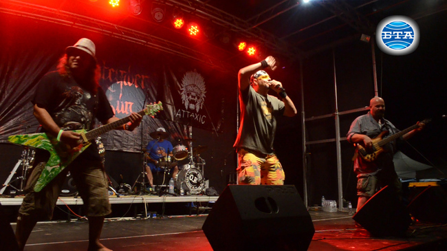 Първото издание на "September Sun Rock Fest" събра много фенове на рока в Добрич