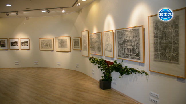 Изложбата "Атон. Фотографии и гравюри от Света гора" гостува в Бургас