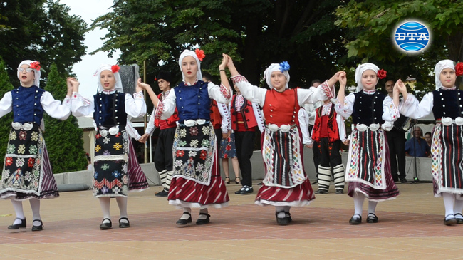 XVII-ти Международен фолклорен фестивал „Фолклор без граници“. България се представи с ансамбъла „Добротица” от Добрич