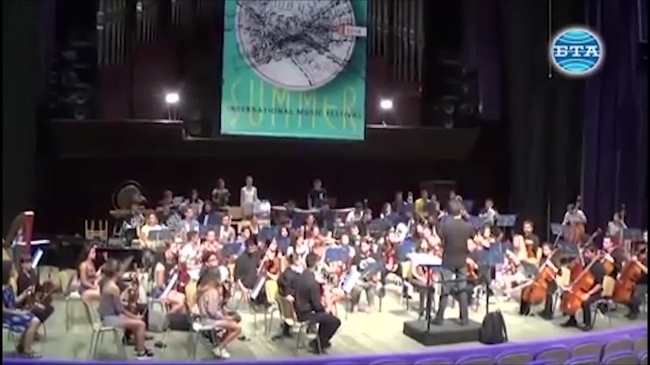 Варна - ММФ “Варненско лято“  и младите музиканти от Балканският младежки симфоничен оркестър