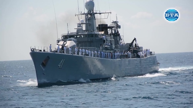 Участниците в националното военноморско учение с международно участие "Бриз – 2018" получиха висока оценка по време на ВИП деня на учението