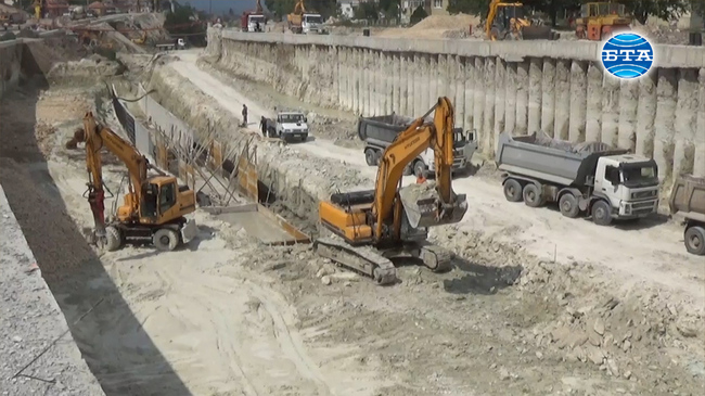 Приключва изграждането на пилотната конструкция на новия булевард "Левски" във Варна 