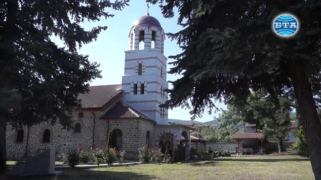 Камбана, дарена от Ангел войвода, ще звъни от обновената камбанария на църквата "Св. Георги" в Драгойново