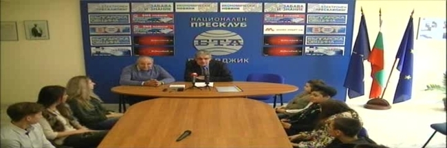 Фондация "Надеждата на Пазарджик" връчи финансови стимули на надарени деца