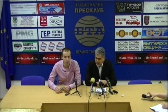 Народният представител Милен Михов.
	
Отчет на народния представител от ВМРО доц. Милен Михов