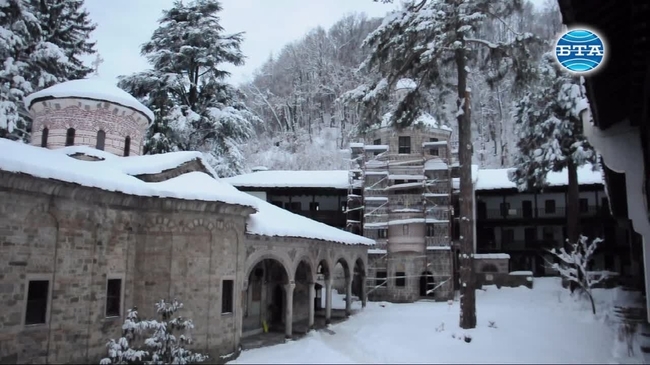 Зимна приказка в Троянския манастир