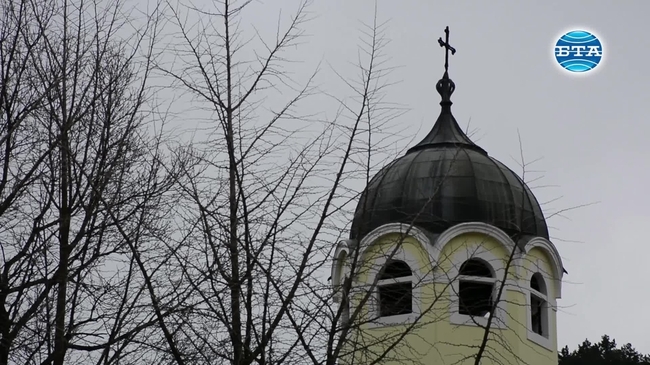 Патриарх Неофит отслужи опелото на митрополит Калиник