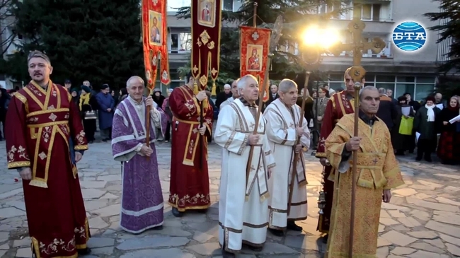 Старозагорци посрещнаха новия си митрополит