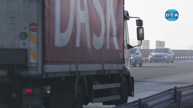 Откриха завършения надлез при Казичене