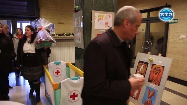 Благотворителна изложба в подкрепа на деца, пострадали на пътя
