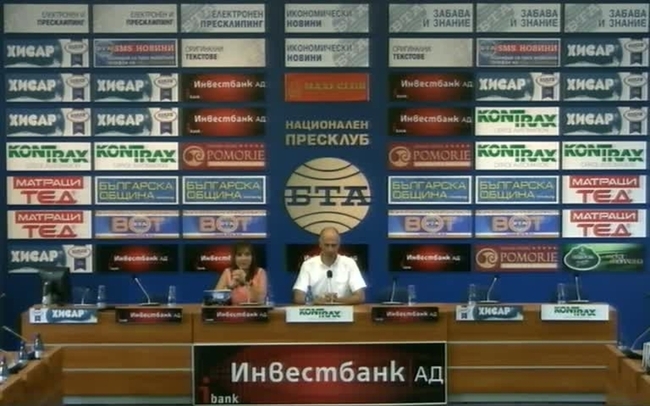 Българското семейство, оцеляло от земетресенията в Непал, представя „Хималайски уроци” - книга-албум за приключенията и уроците, получени там.