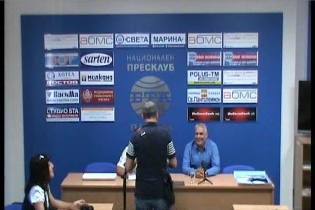 Авиофестивалът "Криле за всички" /19-20.09.2015/ на летище Бохот край Плевен е представен от АНТОН ГЕОРГИЕВ