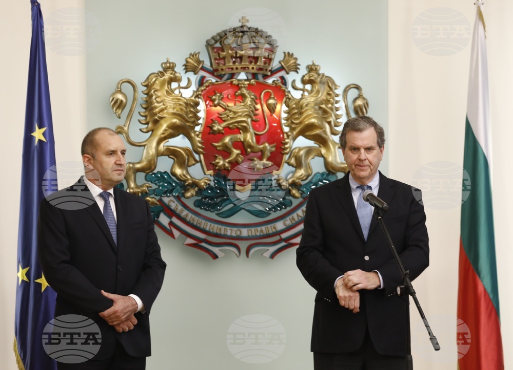 Румен Радев - Дейвид Харис - Почетен знак на президента