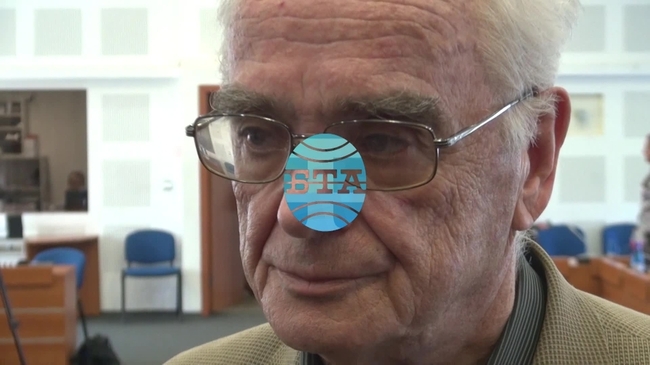 Акад. Ангел Гълъбов: Внимавайте с храната на открито, мухите пренасят вируси