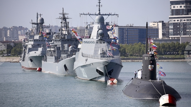 Украински дронове поразиха руска подводница, въоръжена с ракети "Калибър", заяви Службата за сигурност на Украйна 