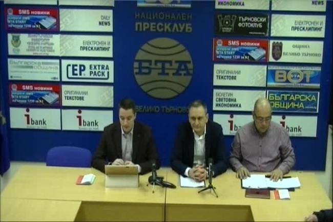 Пресконференция на народните представители от БСП Явор Божанков и Валентин Ламбев