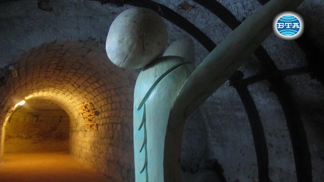 Подземният минен музей в Перник се превърна в арт галерия 