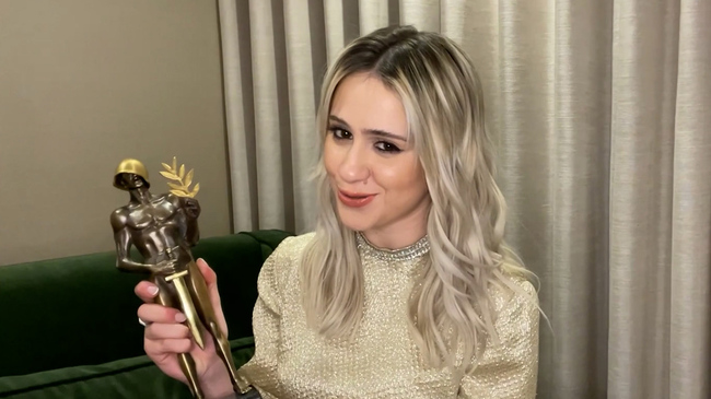 Мария Бакалова благодари за връчения й Почетен "Аскеер"