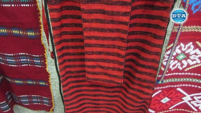 Престилки от цяла България са изложени в Перник 