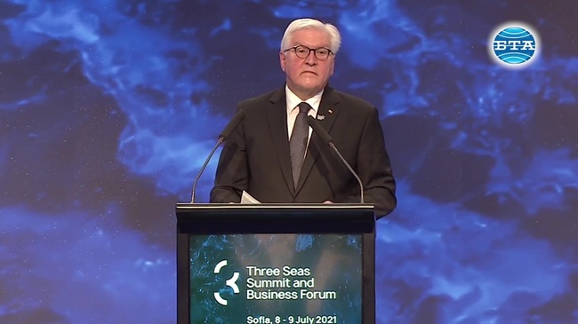 Германия подкрепя напълно целите на инициативата "Три морета", каза Франк-Валтер Щайнмайер по време на бизнес форума в рамките на инициативата за регионално сътрудничество