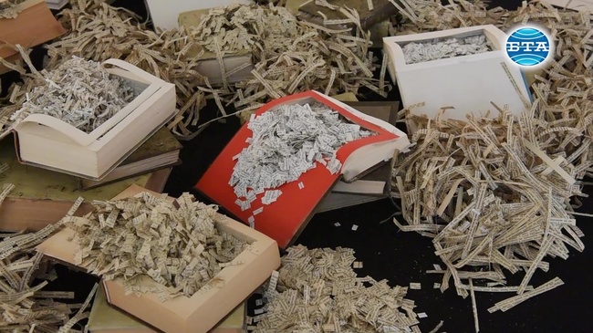 "Автогейм" - изложба на неконвенционалния художник Цветан Кръстев