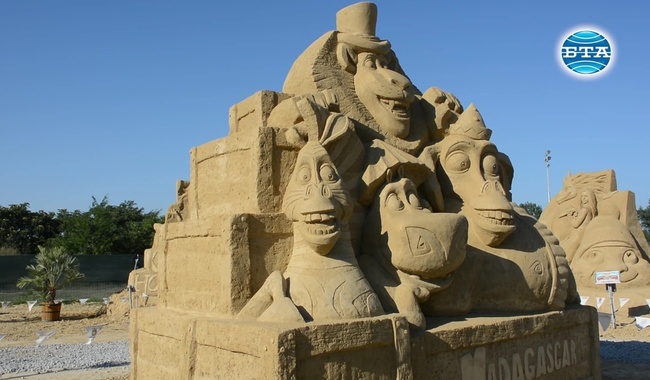 Приказни и анимационни герои оживяват от пясък в Бургас