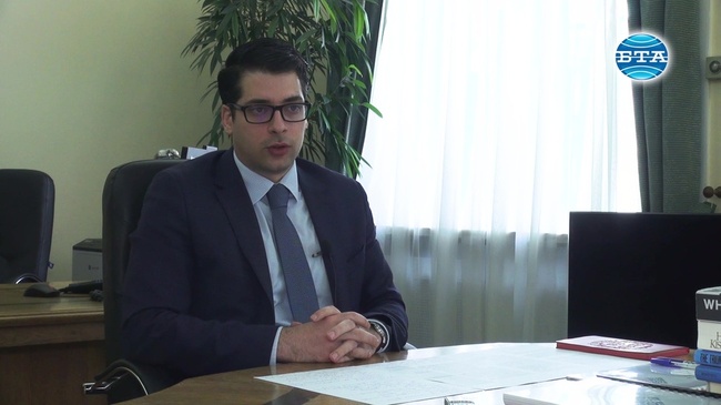 Атанас Пеканов: Няма изискване България да въведе еврото след като доходите ни доближат средноевропейските