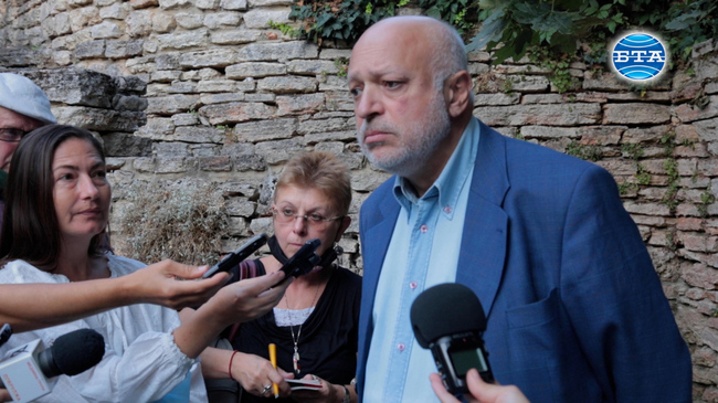 "Двореца" в Балчик трябва да бъде обявен за архитектурен резерват, смята служебният министър на културата Велислав Минеков