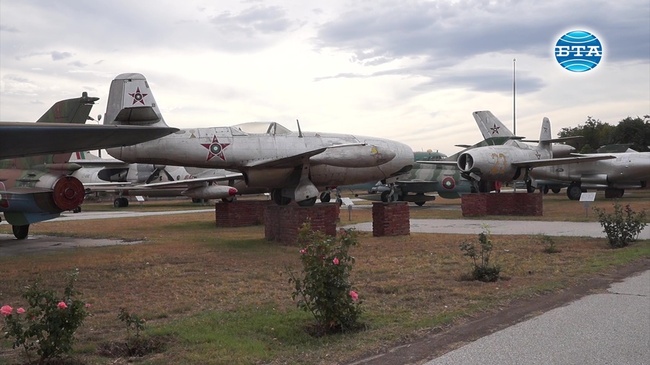 Музеят на авиацията край Пловдив отбелязва 30 години от създаването си