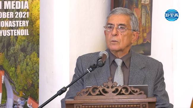 Проф. Иван Желев в панела "Вярата в медиите"- XVI световна среща на българските медии